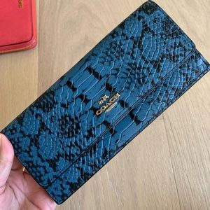 NWT COACH Skinny EXOTIC EMBOSSED LEATHER BI FOLD WALLET GOLD TONE LOGO
